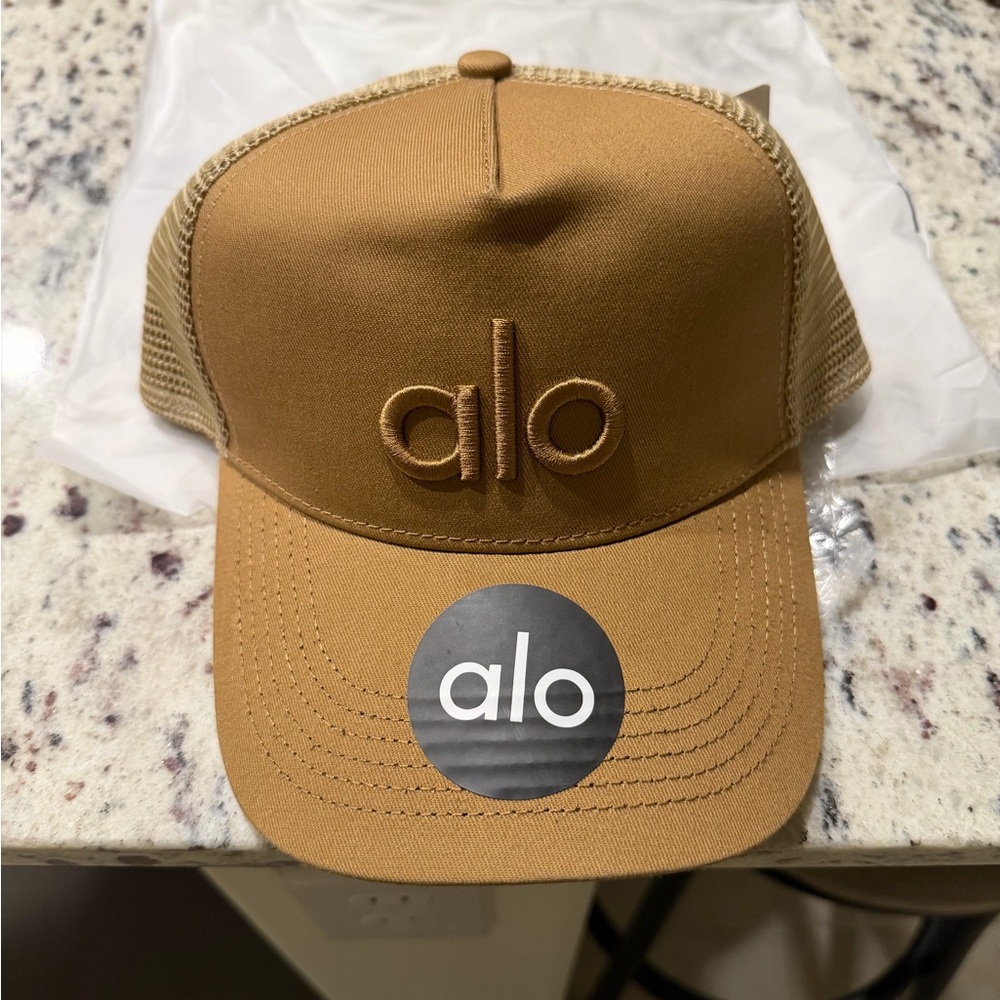 ALO Yoga Tan Mesh Trucker Hat